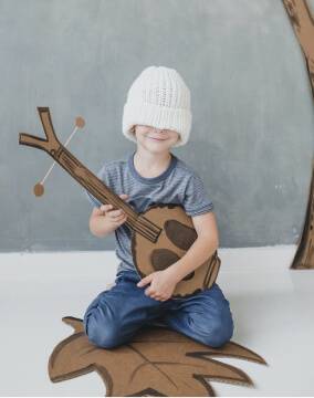 baby-with-guitar-creativity